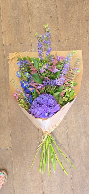 Country Hand  tied